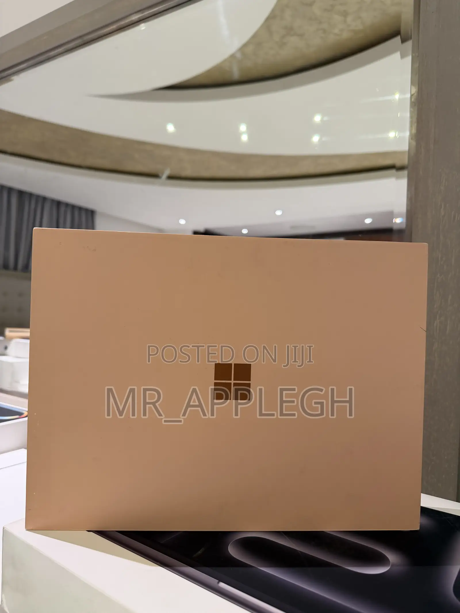 New Microsoft Surface Pro 11th Edition, a Copilot+ PC 16GB SSD 512GB