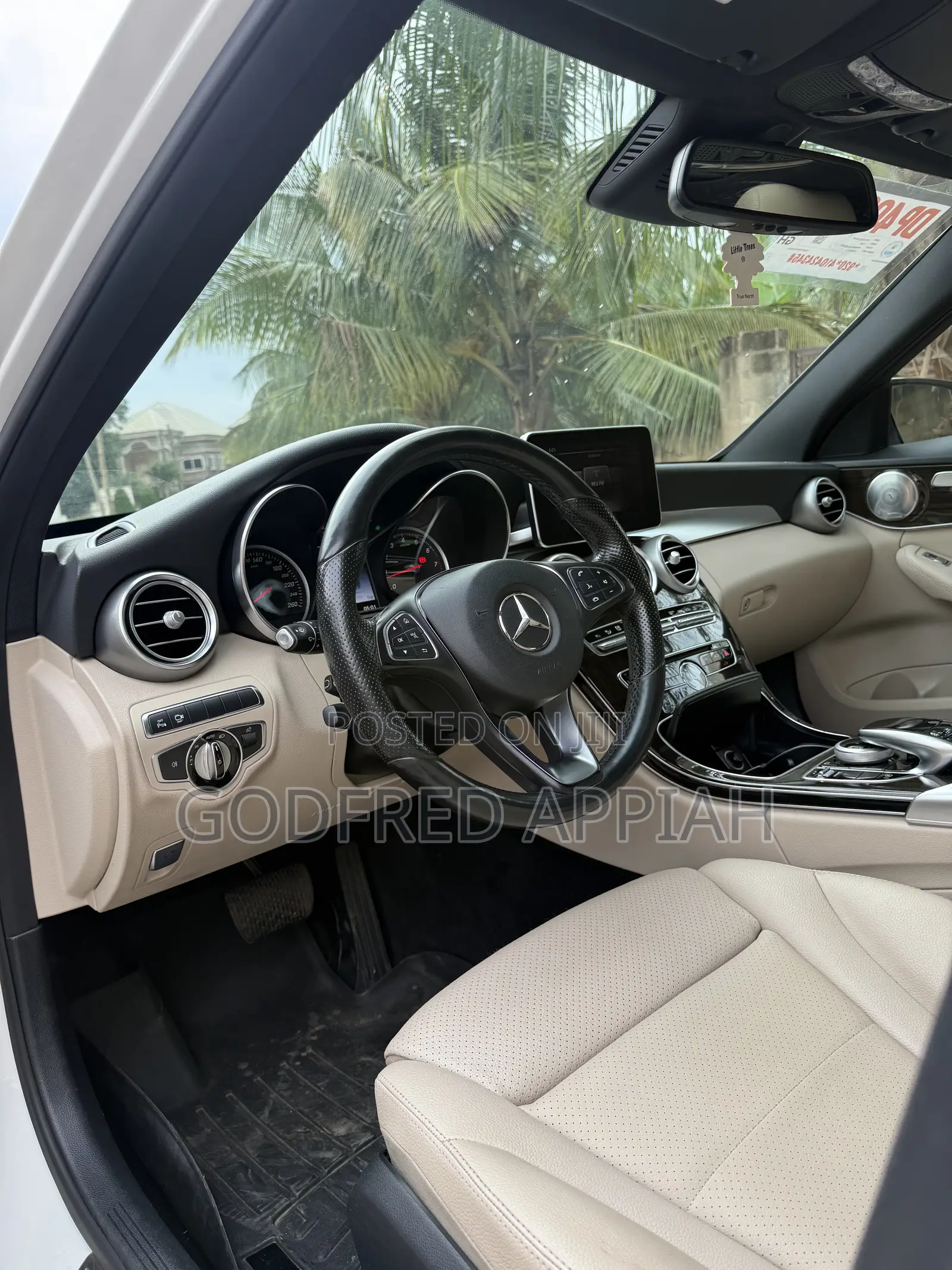 Mercedes-Benz C300 2018 White