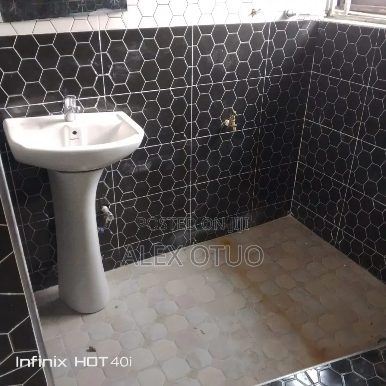 2bdrm Apartment in Alex Otuo Properties, Kumasi Metropolitan for rent