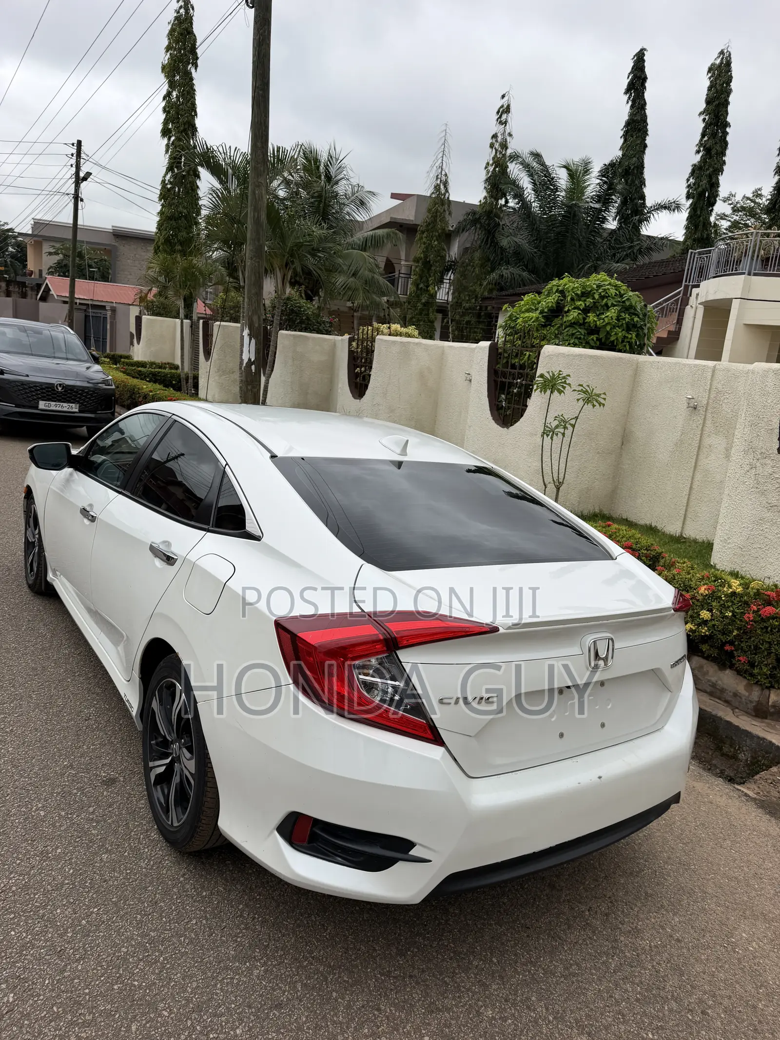 Honda Civic Touring 4dr Sedan (1.5L 4cyl) 2016 White