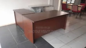 1.6M L-Shape Desk