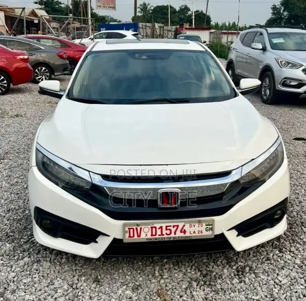 Honda Civic Touring 4dr Sedan (1.5L 4cyl) 2016 White