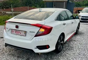 Honda Civic Touring 4dr Sedan (1.5L 4cyl) 2016 White