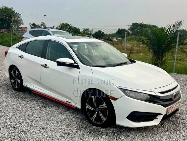 Honda Civic Touring 4dr Sedan (1.5L 4cyl) 2016 White