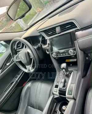 Honda Civic Touring 4dr Sedan (1.5L 4cyl) 2016 White