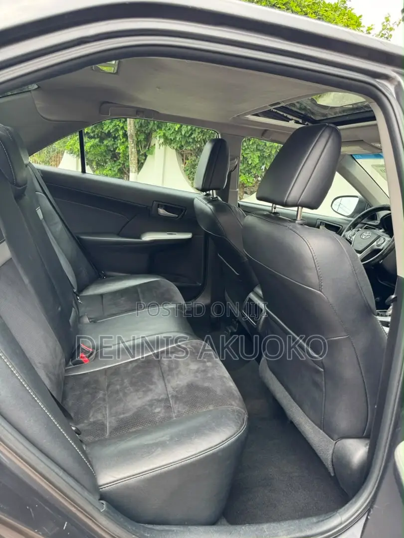 Toyota Camry SE Sport 4dr Sedan (2.5L 4cyl 6A) 2014 Gray