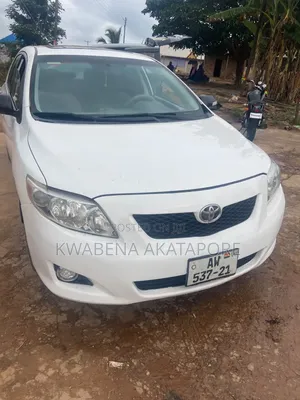 Toyota Corolla 2010 White