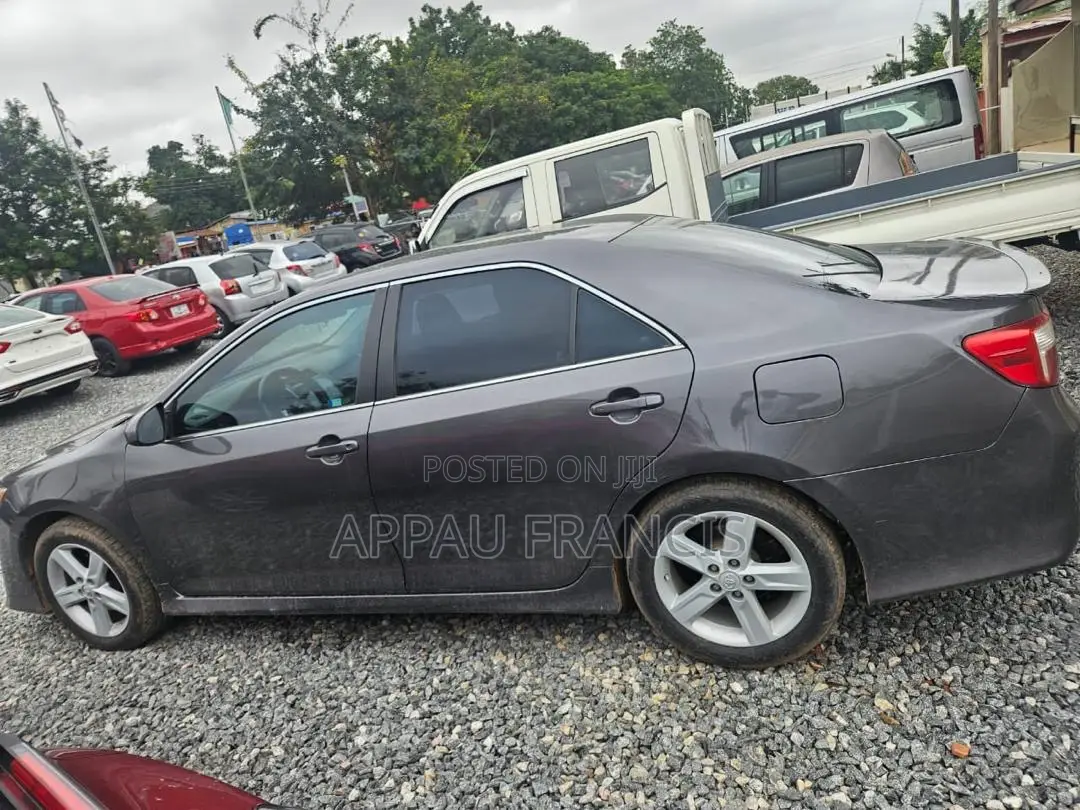 Toyota Camry SE 4dr Sedan (2.5L 4cyl 6A) 2014 Green