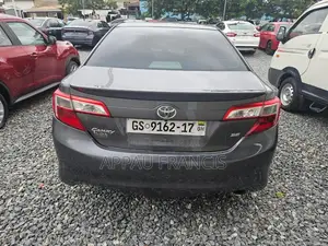 Toyota Camry SE 4dr Sedan (2.5L 4cyl 6A) 2014 Green