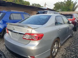 Toyota Corolla 2013 Silver