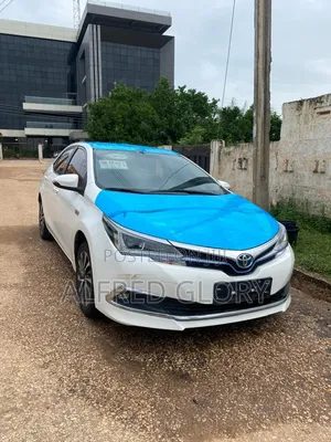 Toyota Corolla 2020 White
