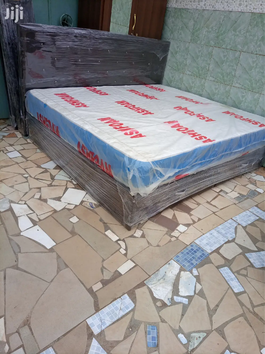 Kingsize Bed With Matress. Free Delivery