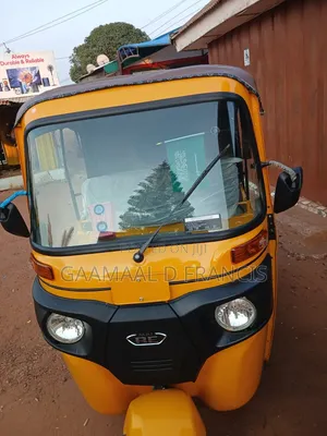 New Bajaj RE 2025 Yellow