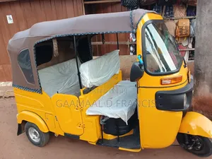 New Bajaj RE 2025 Yellow