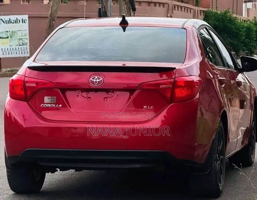 Toyota Corolla LE Eco (1.8L 4cyl 2A) 2019 Red