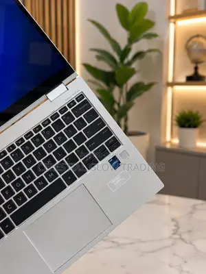 New Laptop HP EliteBook x360 1040 G9 16GB Intel Core i5 SSD 256GB