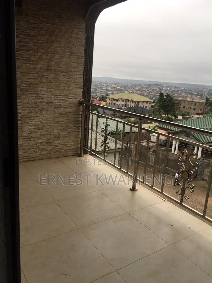 3bdrm Apartment in Super Elite, Sowutwuom for rent