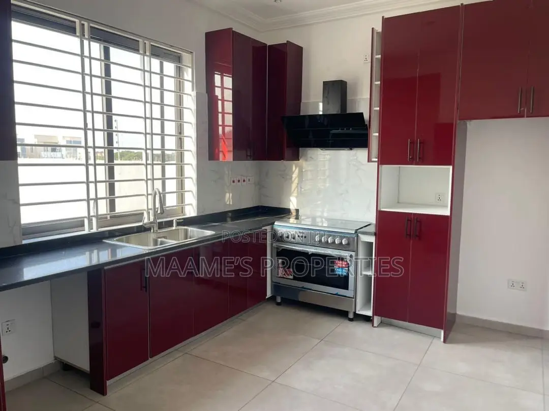4bdrm Duplex in Adenta for rent