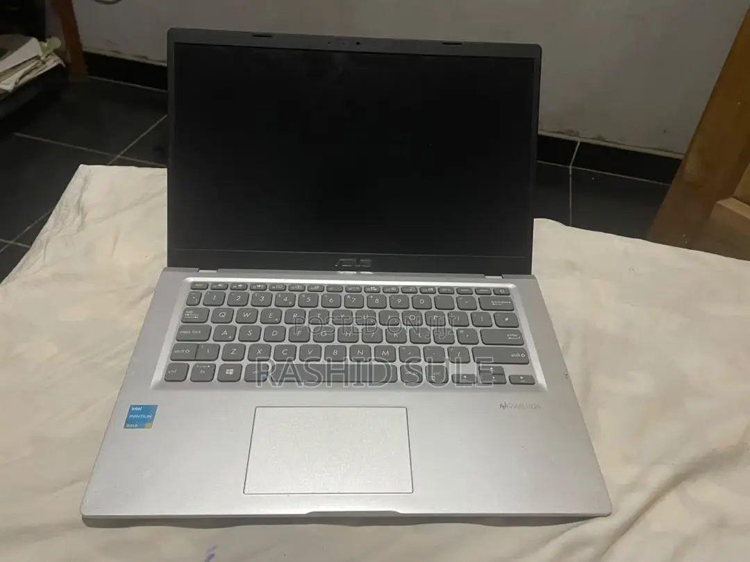Laptop HP 15 8GB Intel HDD+SSD 256GB