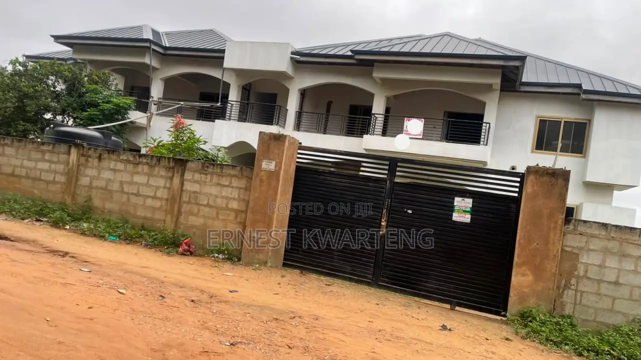 12bdrm Block of Flats in Super Elite Estate, Sowutwuom for sale