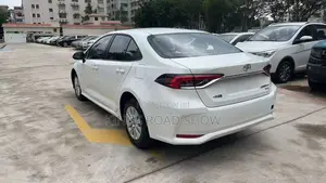 Toyota Corolla 2023 White