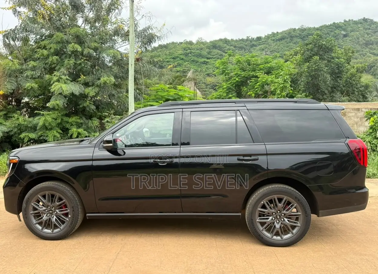 New Ford Expedition Max Platinum 4x4 2025 Black