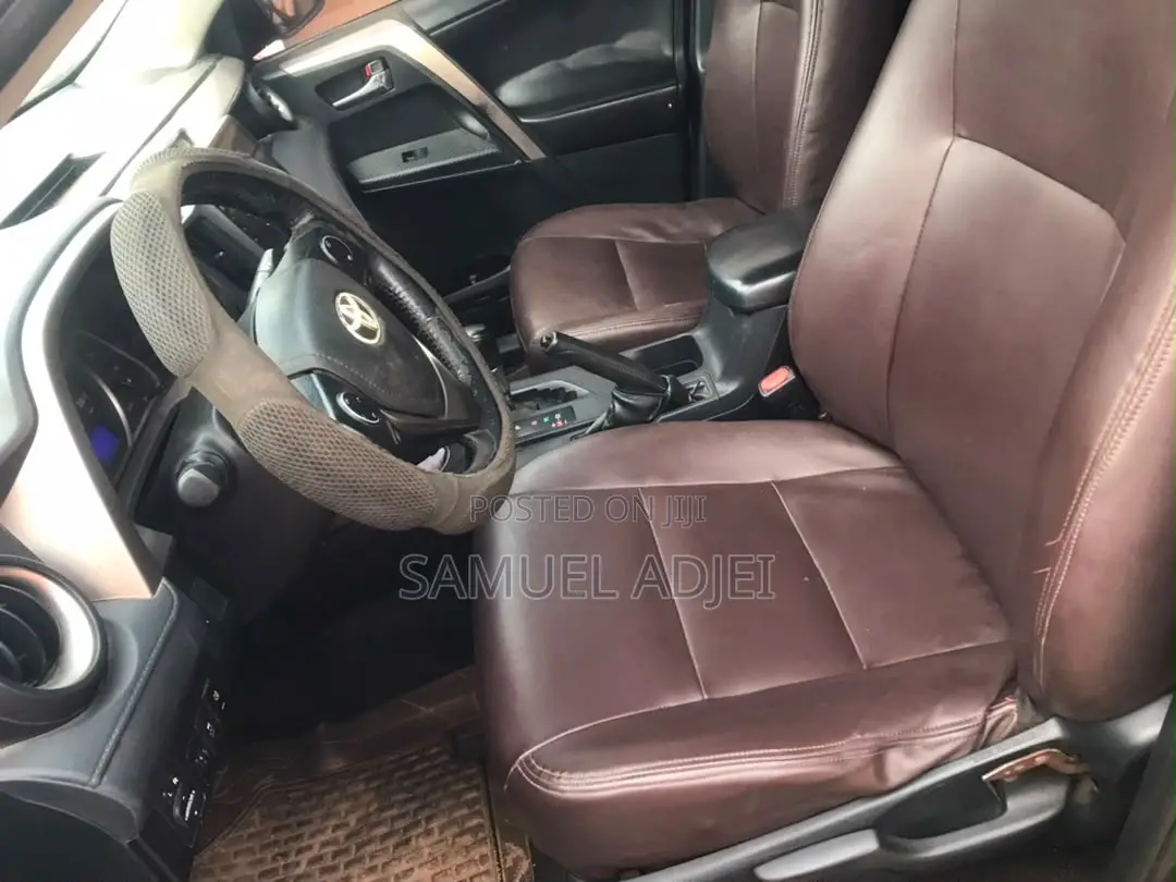 Toyota RAV4 2015