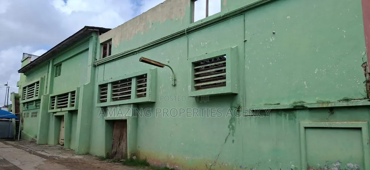 31⁄2 Plots of Roadside Land for Sale. Location; Circle, Formal Orion