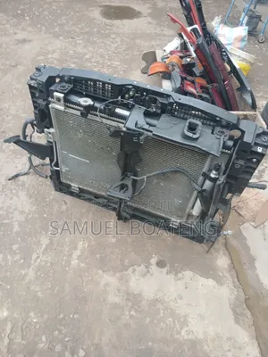 Nissan Pathfinder 2015 to 2019 Complete Radiator Tankb