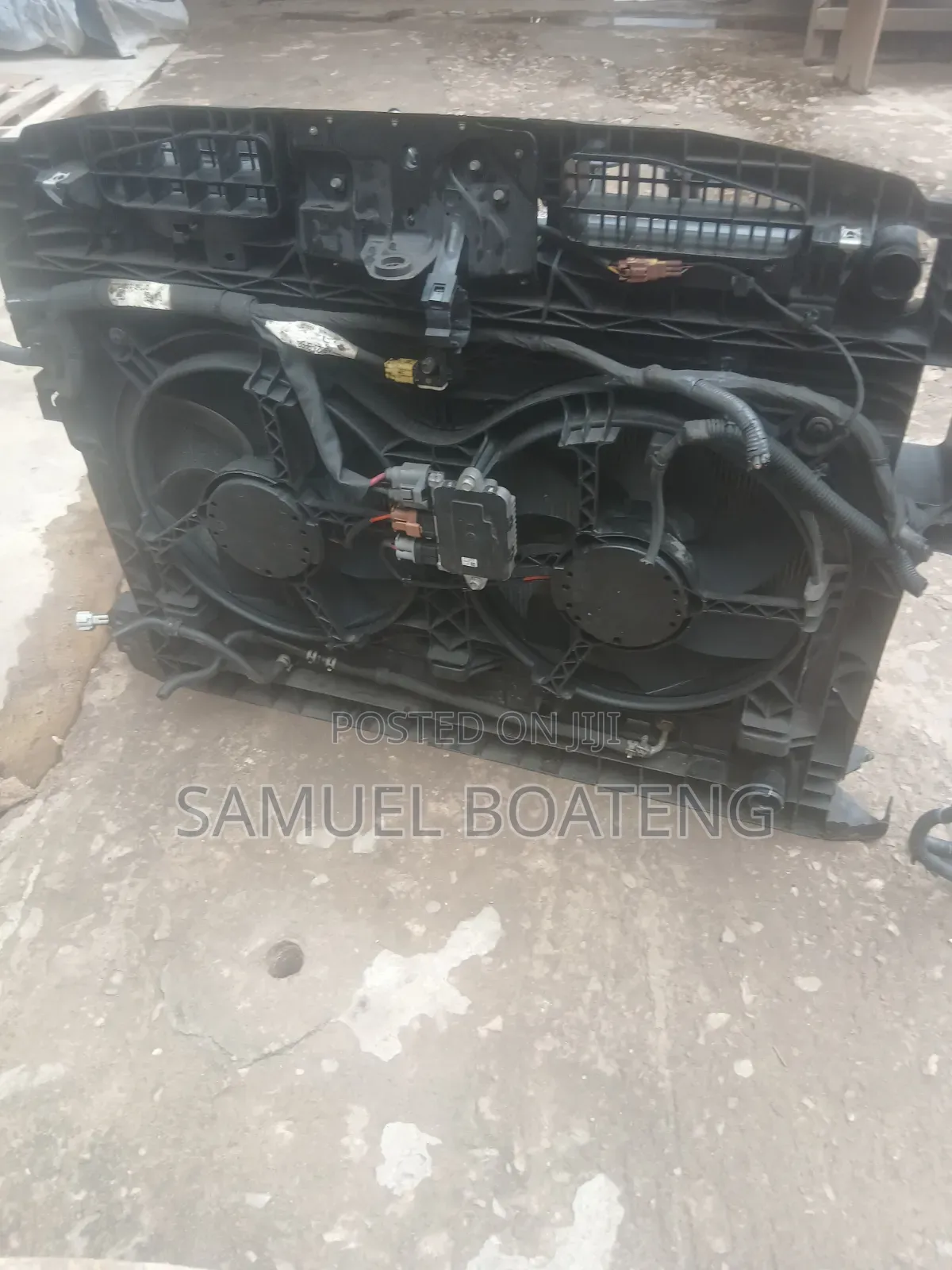 Nissan Pathfinder 2015 to 2019 Complete Radiator Tankb