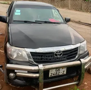 Toyota Hilux 2014 Silver
