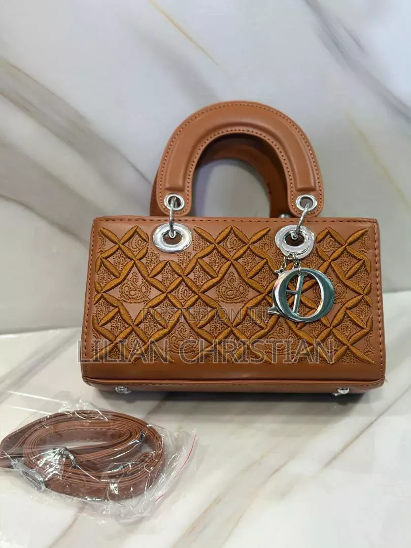 Quality Hand Bags in Different Colours