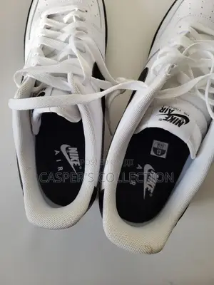 Nike Air Force 1 Low White Black Sole