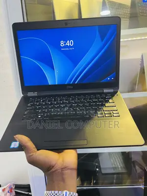 Laptop Dell Latitude E7470 8GB Intel Core i5 SSD 256GB