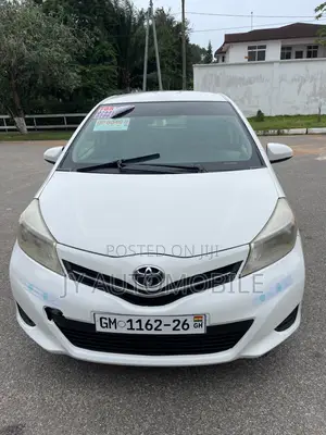 Toyota Yaris 2012 White