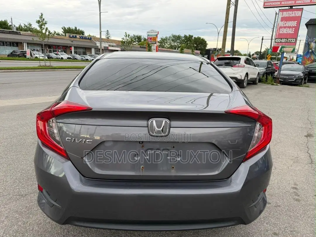 Honda Civic EX 4dr Sedan (2.0L 4cyl) 2017 Gray