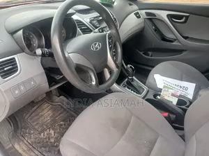 Hyundai Elantra HEV 2021 White
