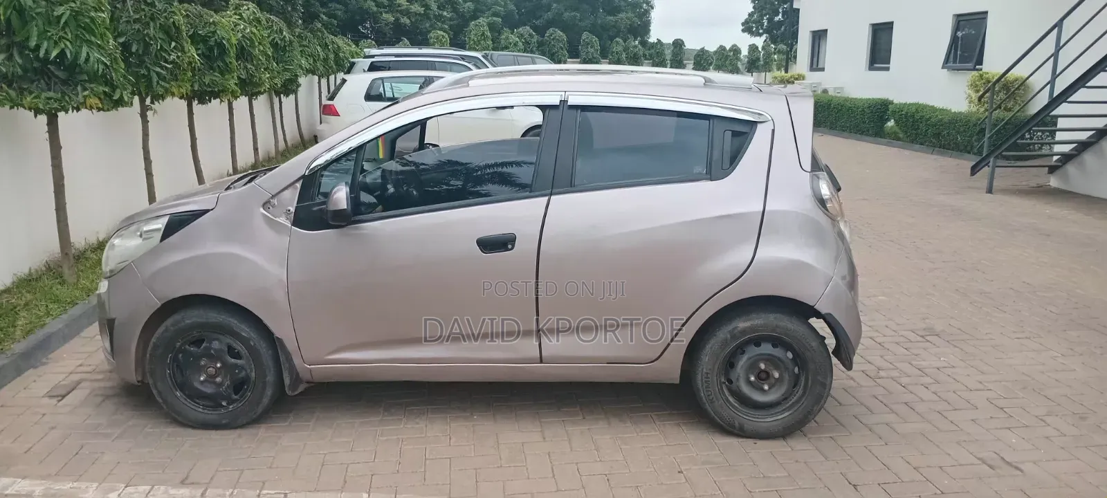 Chevrolet Spark 2012 Beige