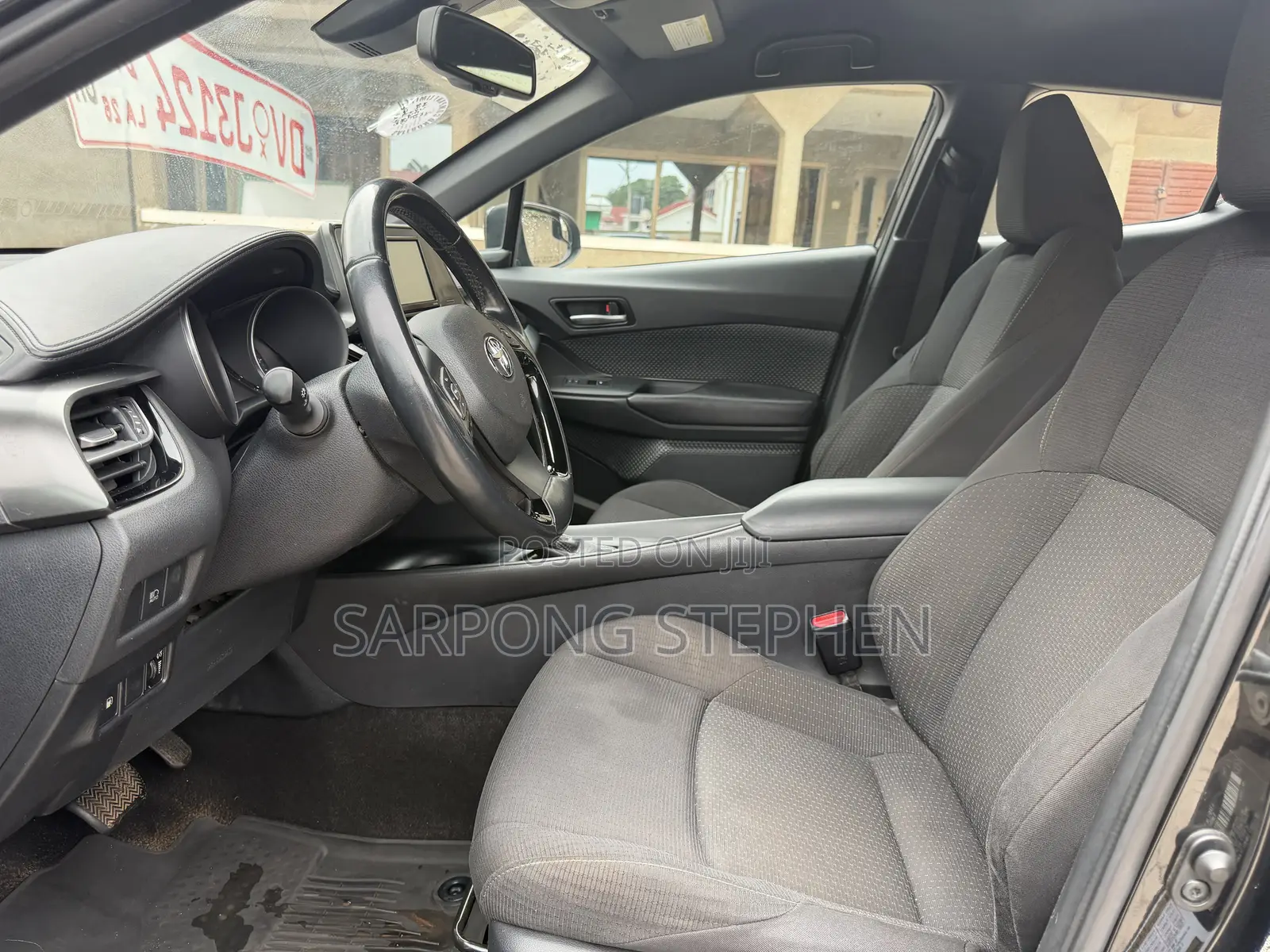 Toyota C-HR XLE FWD Sport Utility (2.0L 4cyl 2AM) 2018 Black