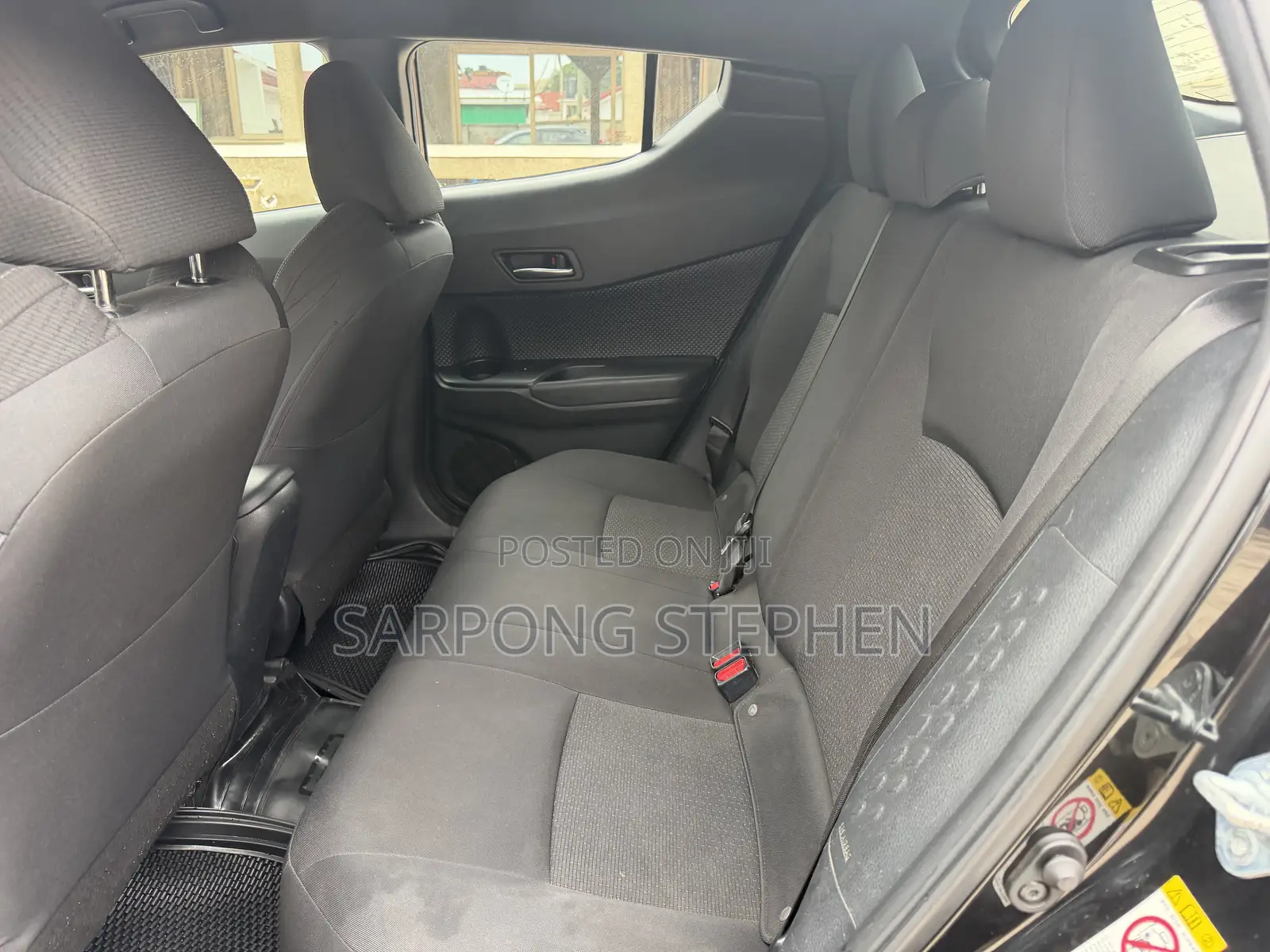 Toyota C-HR XLE FWD Sport Utility (2.0L 4cyl 2AM) 2018 Black