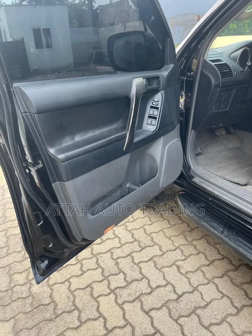 Toyota Land Cruiser Prado 2013 Black