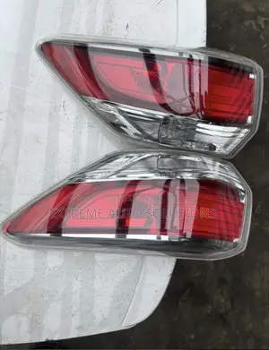 Toyota Highlander 2014-2016 Tail Light