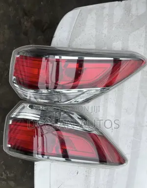 Toyota Highlander 2014-2016 Tail Light
