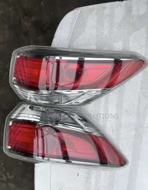Toyota Highlander 2014-2016 Tail Light
