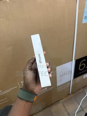 New Apple iPhone 13 128 GB Black