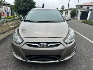 Hyundai Accent GS 4dr Hatchback (1.6L 4cyl 6A) 2014 Gray