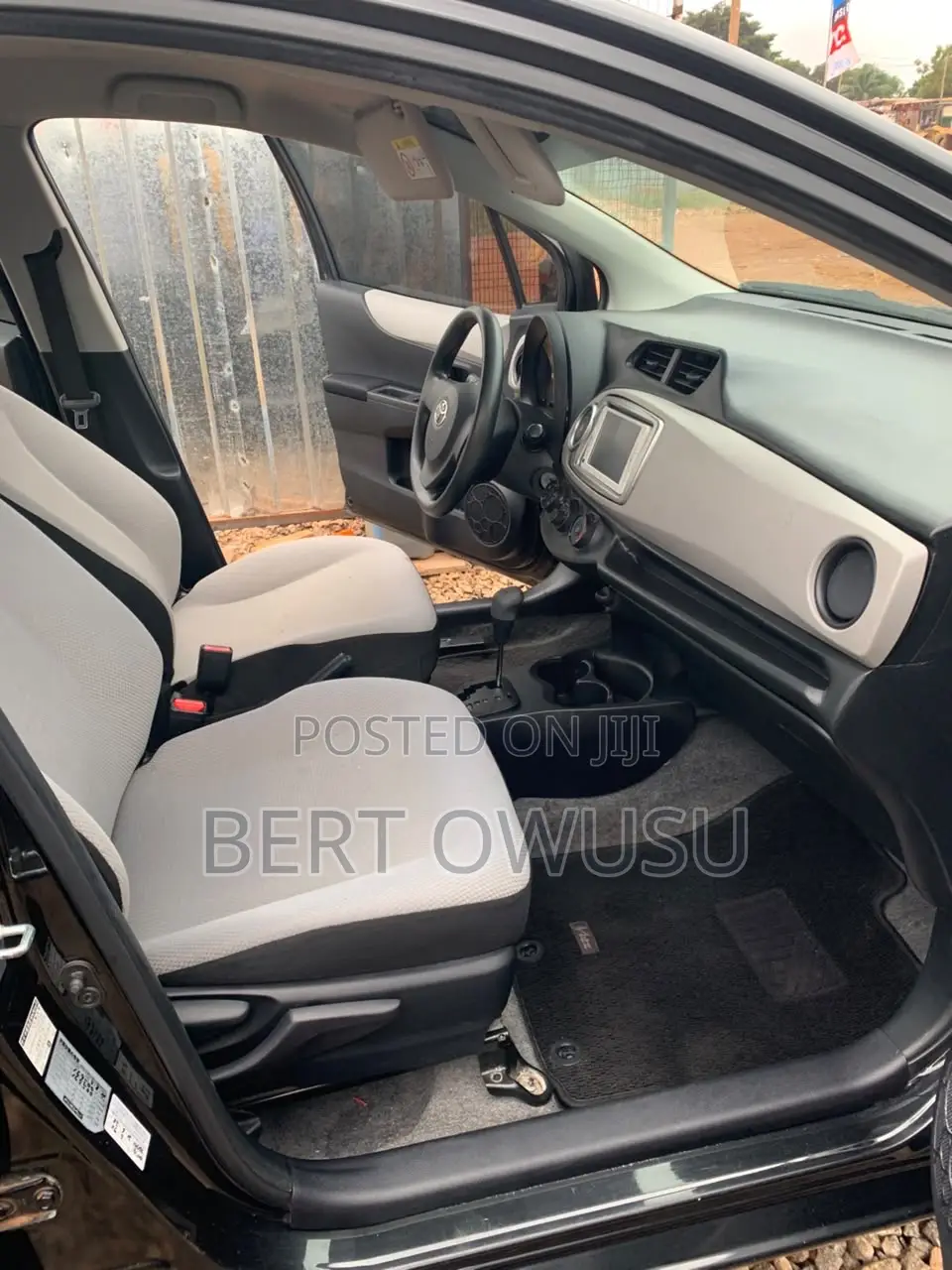 Toyota Vitz 2013 Black