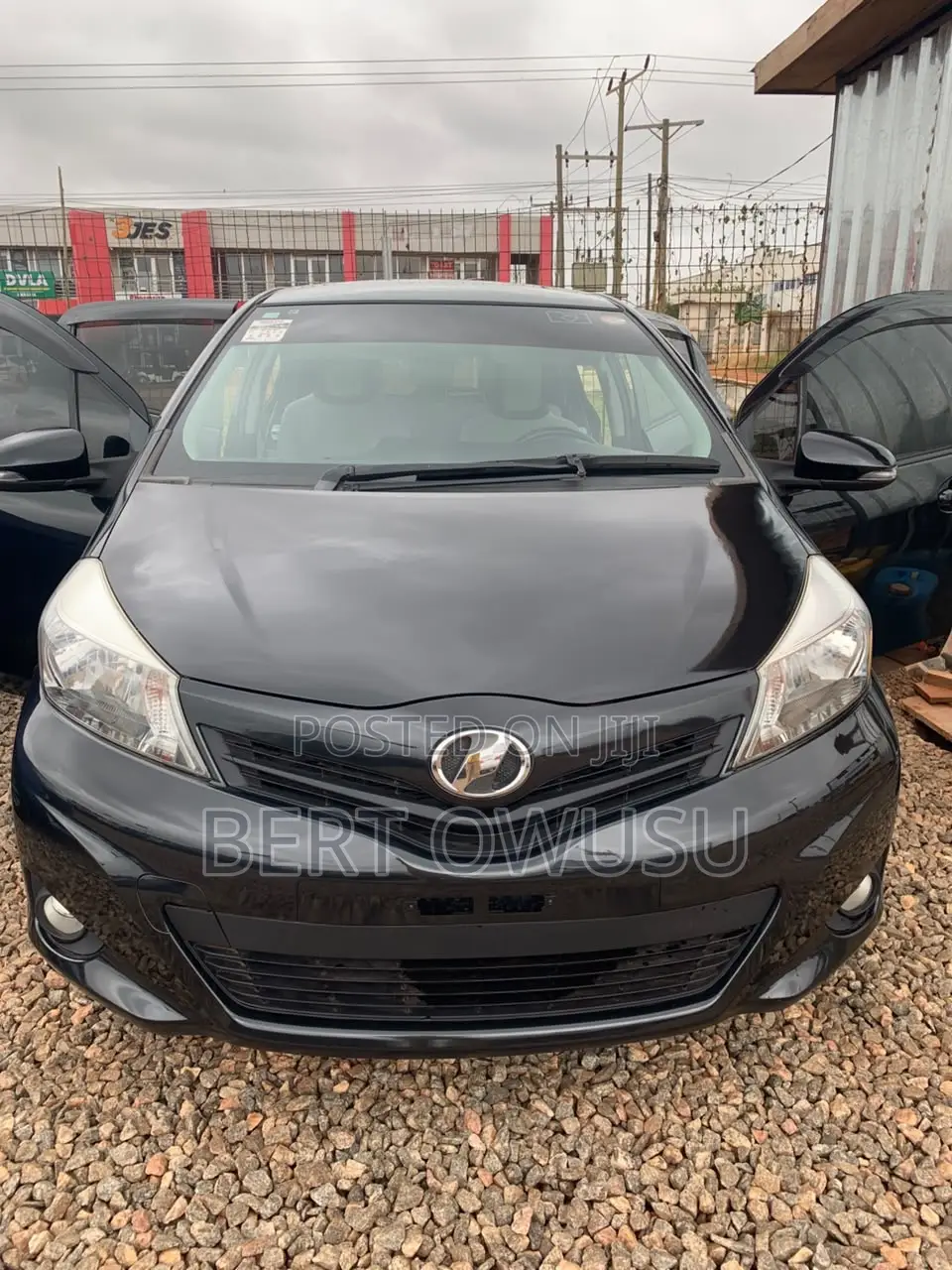 Toyota Vitz 2013 Black
