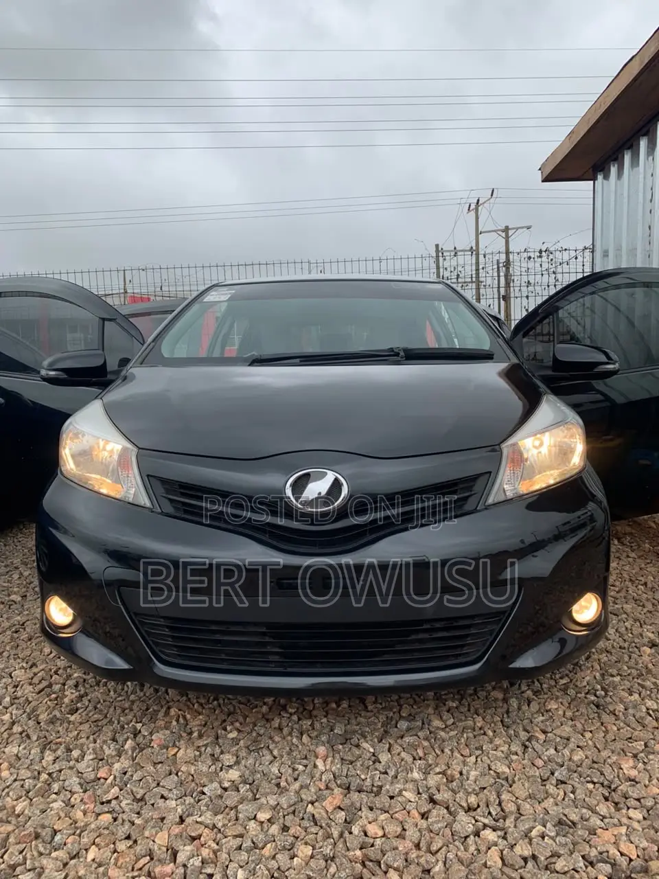 Toyota Vitz 2013 Black