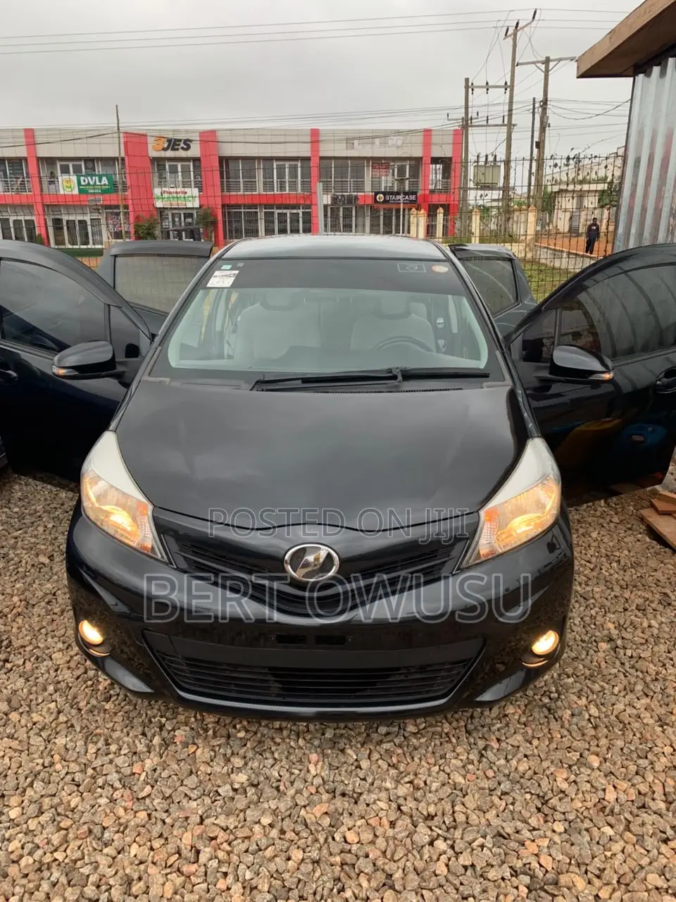 Toyota Vitz 2013 Black